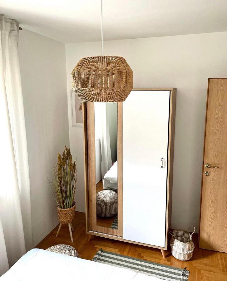 Apartment Dalmatino Baška Voda Buitenkant foto