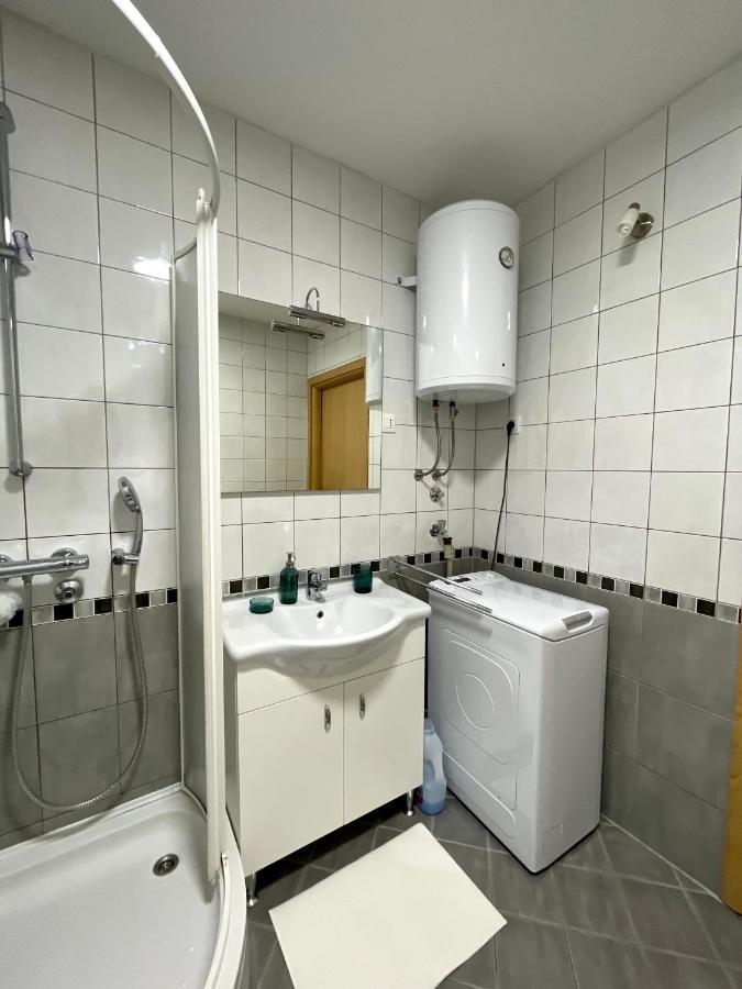 Apartment Dalmatino Baška Voda Buitenkant foto